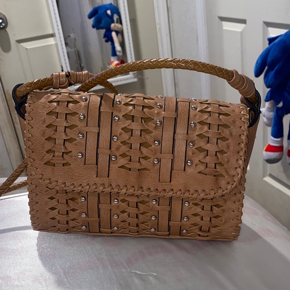 Elegant Tan Woven Crossbody Bag